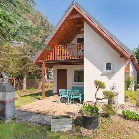 Holiday Home Near Baltic Beach Dar Owo, Cleaning Included Prázdninový dům *